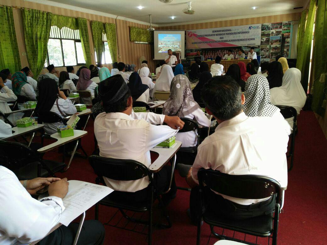 MEMBUAT KOMIK PEMBELAJARAN BERSAMA IGI TANAH LAUT