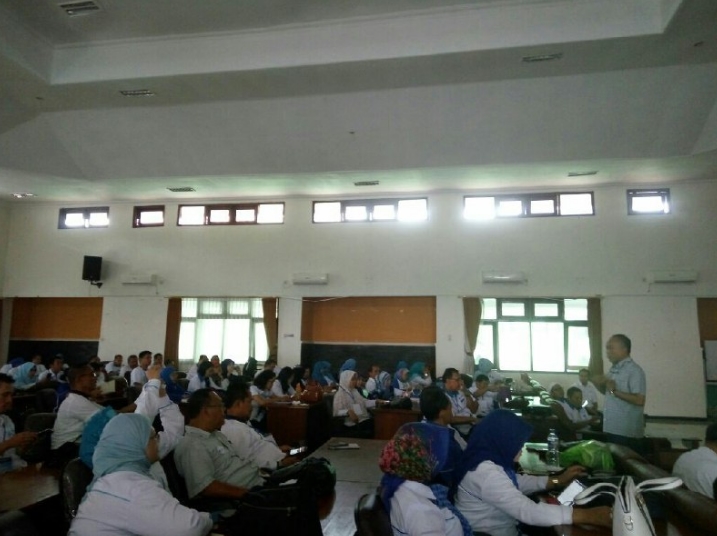 TOT LITERASI PRODUKTIF BERBASIS IT MENINGKATKAN KEMAMPUAN GURU UNTUK MENJADI TRAINER HANDAL