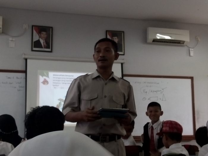 Menulis dengan Mulut