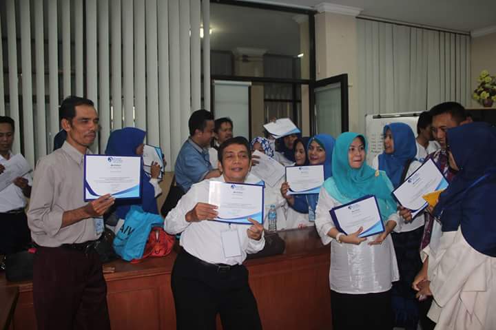 MELAWAN RASA TAKUT DEMI SEUTAS ILMU