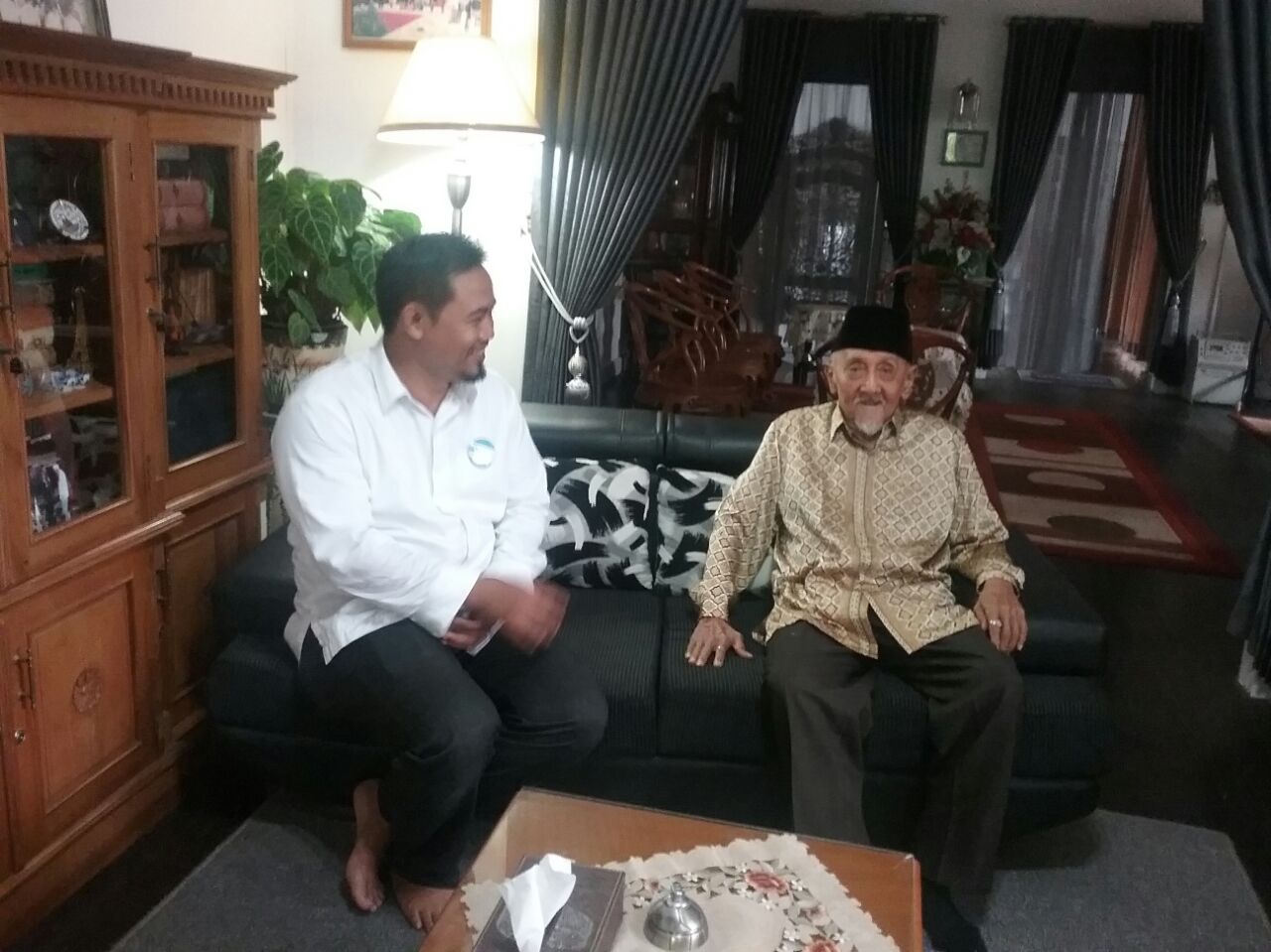 Pesan Pendek Raja Terakhir