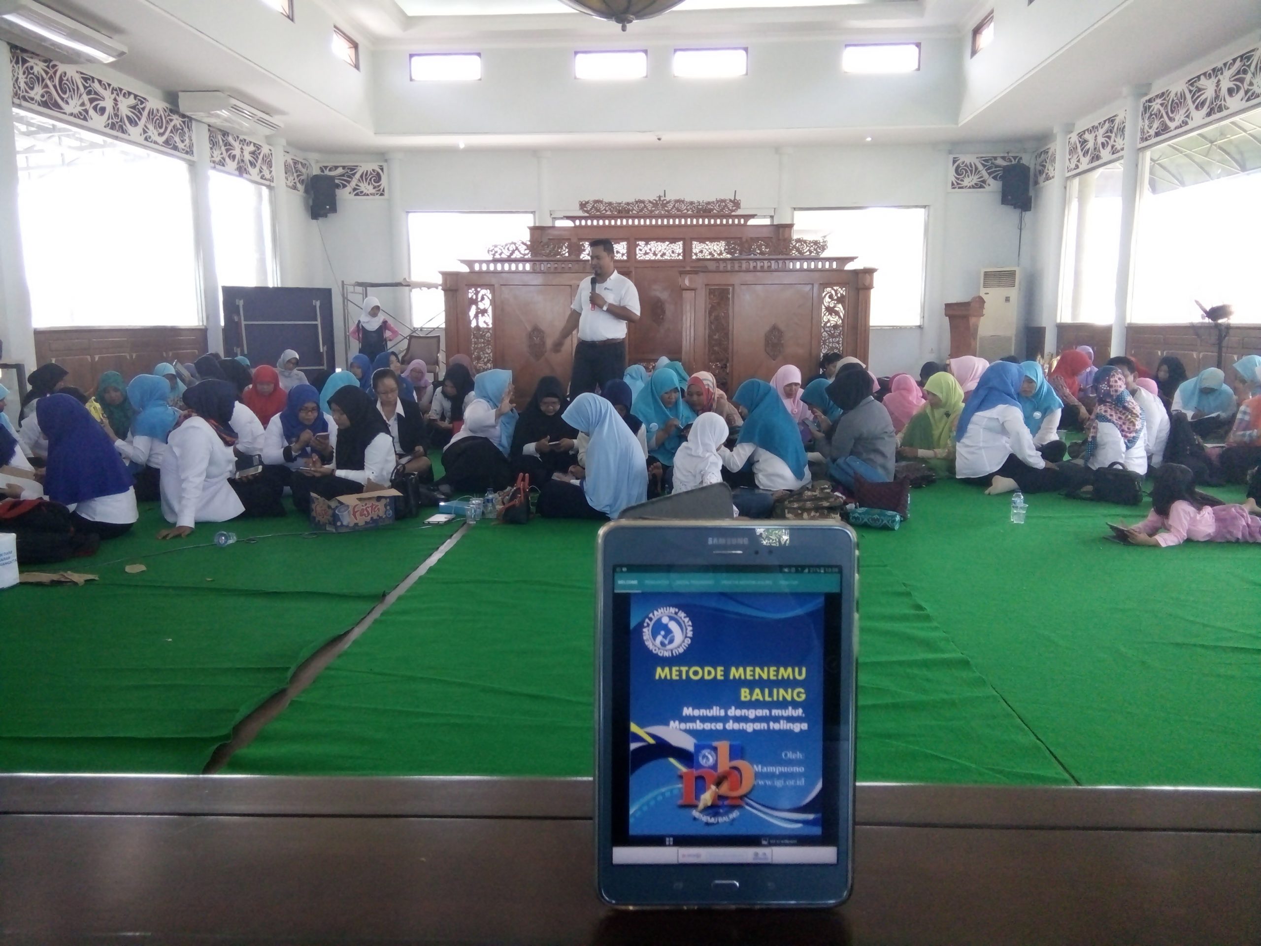 TERBUKTI GURU-GURU WANITA INI 10X LEBIH BERANI DARI GURU PRIA