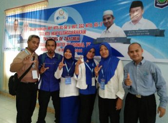 KEMUDAHAN MENGAJAR DALAM GENGGAMAN BERSAMA KOLABORASI IGI DAN PT. SAMSUNG INDONESIA