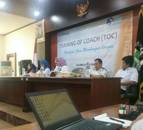 Dahulu Ulat Sekarang Kupu Kupu, Waktunya Guru Berubah