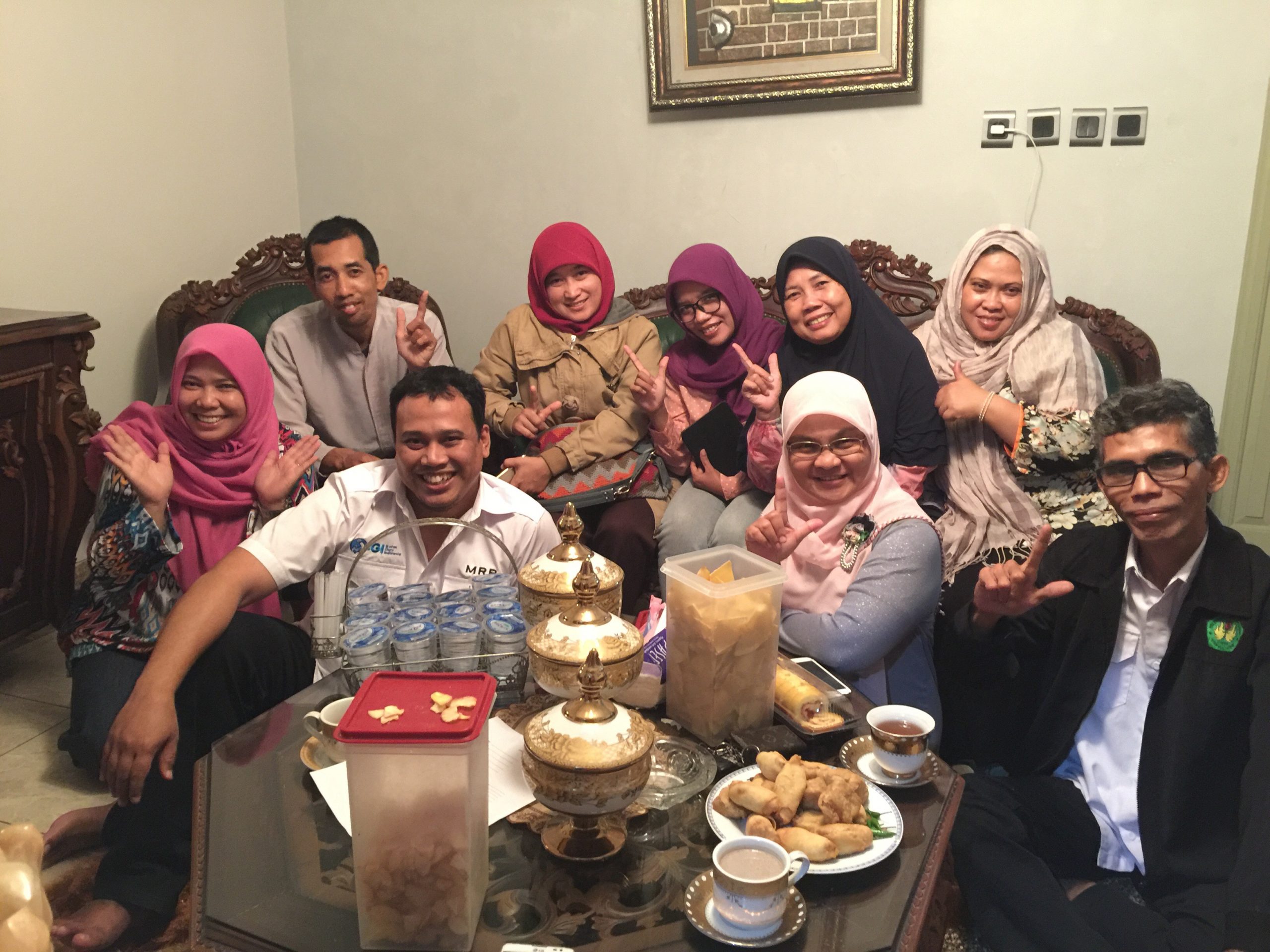 TERKUNCI DALAM KAMAR, KENANGAN GURU SAUDARA YANG TAK TERLUPAKAN.
