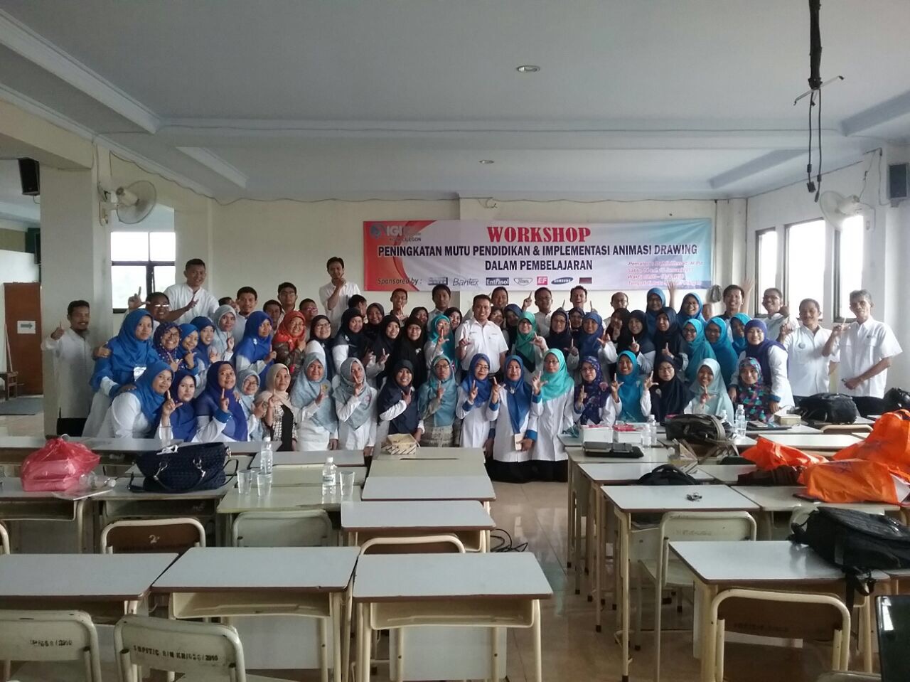 WABAH VIRUS IGI MENGAKIBATKAN 290 GURU AKHIRNYA BISA MEMBUAT VIDIO ANIMASI DRAWING DAN TEMPLATE POWER POINT SENDIRI