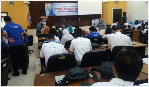 MENGGALI DAN MEMBERDAYAKAN KECERDASAN BERBAHASA DALAM TOC IGI BERSAMA SAMSUNG