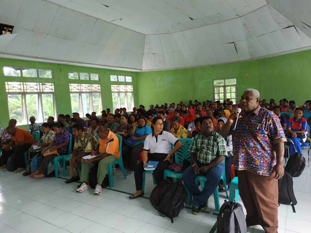 Pemerataan Pendidikan di Bumi Cendrawasih bersama Ikatan Guru Indonesia