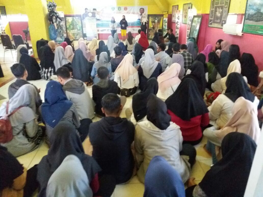 Gerakan Literasi Sekolah dengan Metode Menemu baling, Terbukti Menulis Semudah Tersenyum