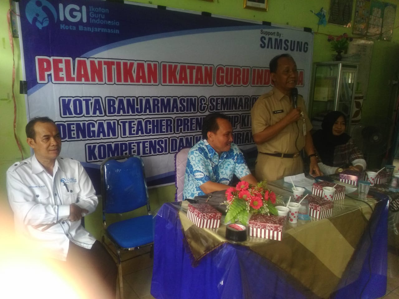 IGI Banjarmasin Lantik Pengurus Baru Hasil Reshuffle Dibarengi Seminar "Teacher Preneurship"