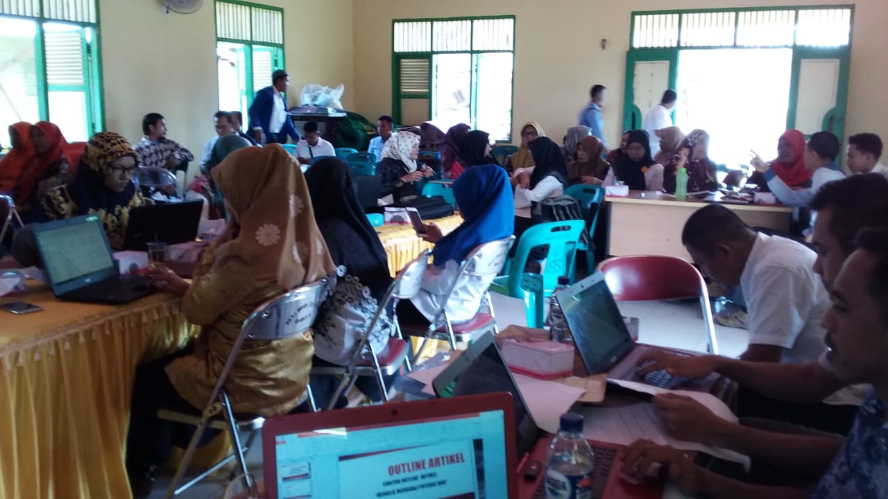 Kegiatan Perdana Sagusaku Aceh Singkil Memotivasi Guru Menulis