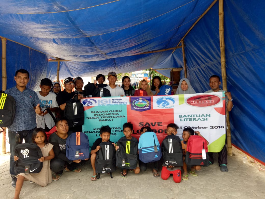 Literasi Membangun Negeri
