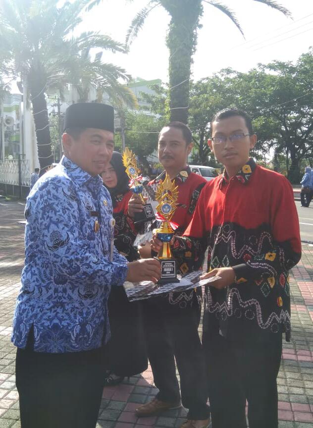 Hardiknas 2019; Sekretaris Daerah IGI Kota Banjarmasin Raih Penghargaan dari Walikota