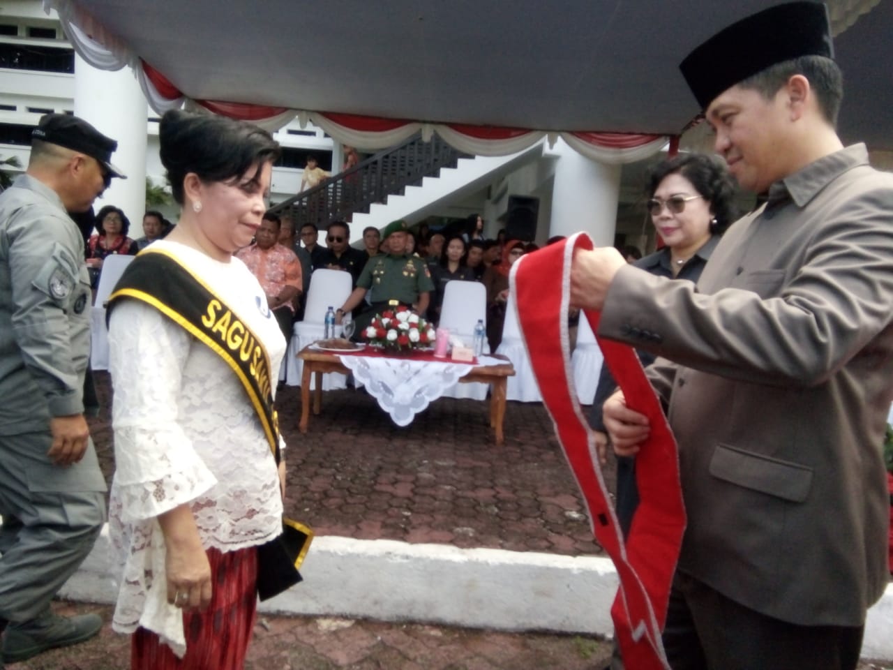 43 Guru IGI Sulut Terima Penyematan Guru Penggerak Literasi di Hardiknas 2019