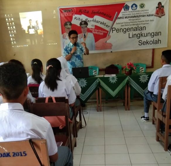 Siswa Baru SMKS Muhammadiyah Naha Praktik Menulis Bersama Narsum Coach Literasi Nasional Sagusaku IGI