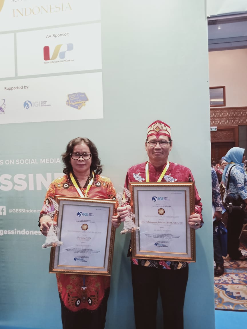 Kadisdik dan Bunda Paud Kab. Katingan Raih Penghargaan Anugerah Pendidikan Indonesia 2019 Dari PP. IGI