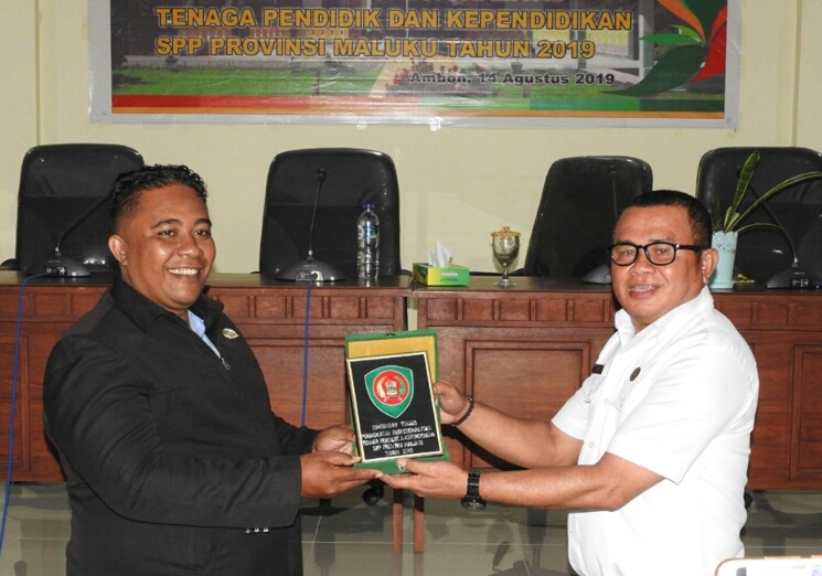 Ahmad Tualepe Masuk Nominator Penerima Anugerah Pendidikan Indonesia 2019